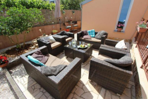 Гостиница Apartments Villa Nikola  Ровинь